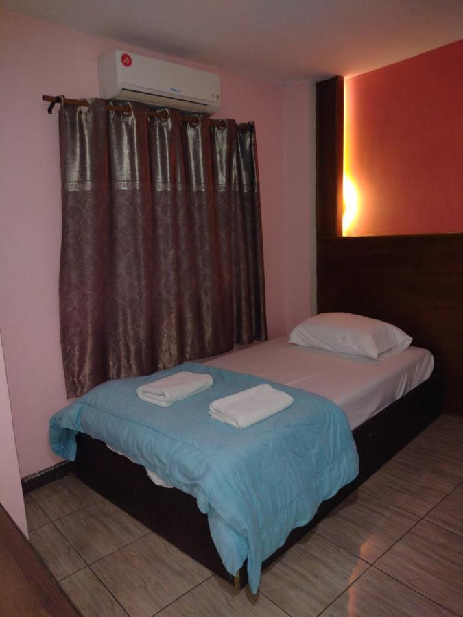 Friendly Hostel - Dmk Airport เฟรนด์ลี่ โฮสเทล ดอนเมือง Bangkok Dış mekan fotoğraf