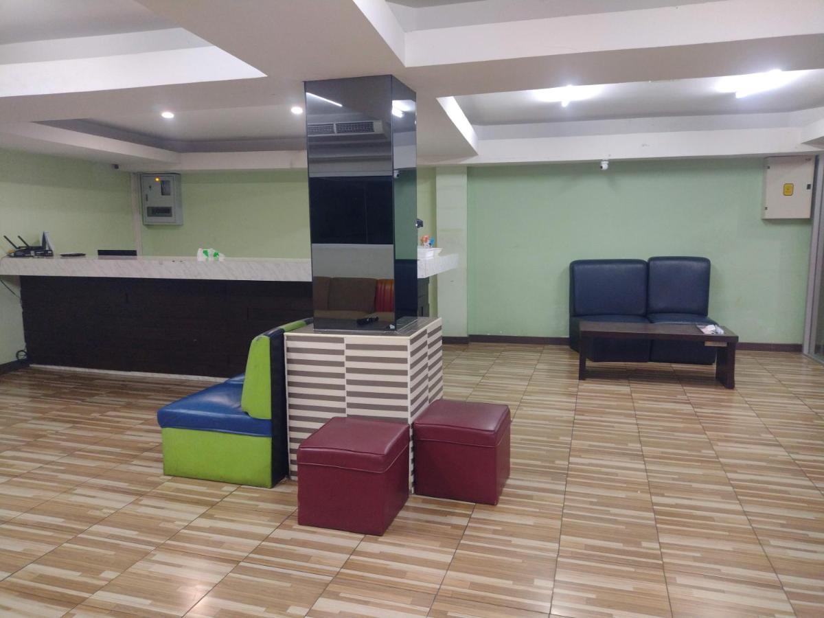 Friendly Hostel - Dmk Airport เฟรนด์ลี่ โฮสเทล ดอนเมือง Bangkok Dış mekan fotoğraf