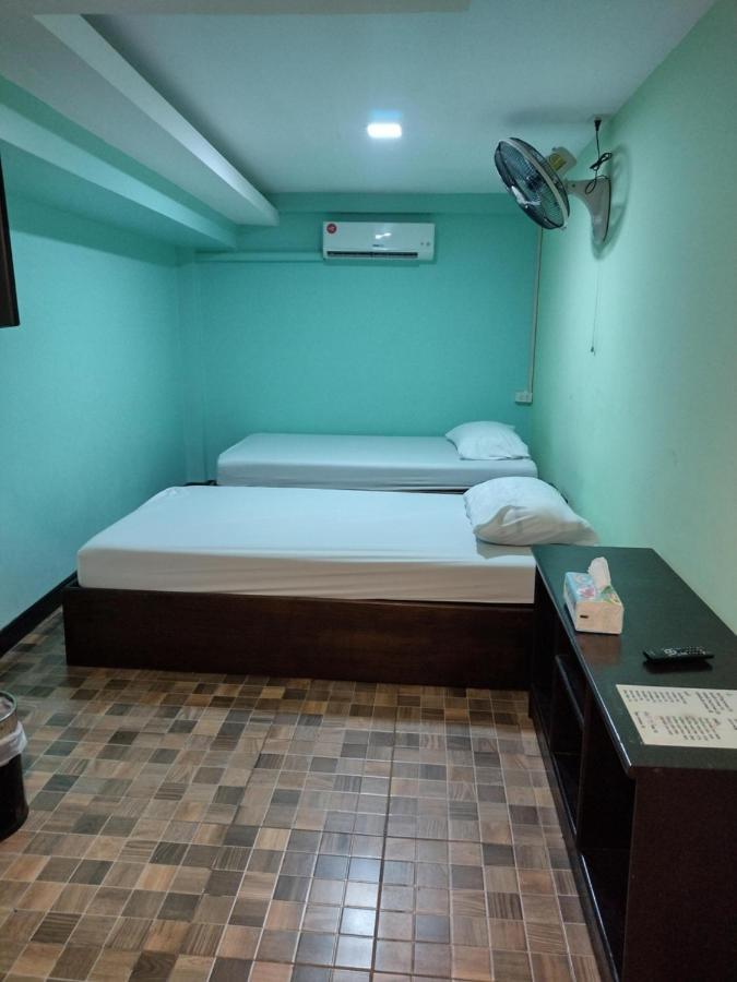 Friendly Hostel - Dmk Airport เฟรนด์ลี่ โฮสเทล ดอนเมือง Bangkok Dış mekan fotoğraf